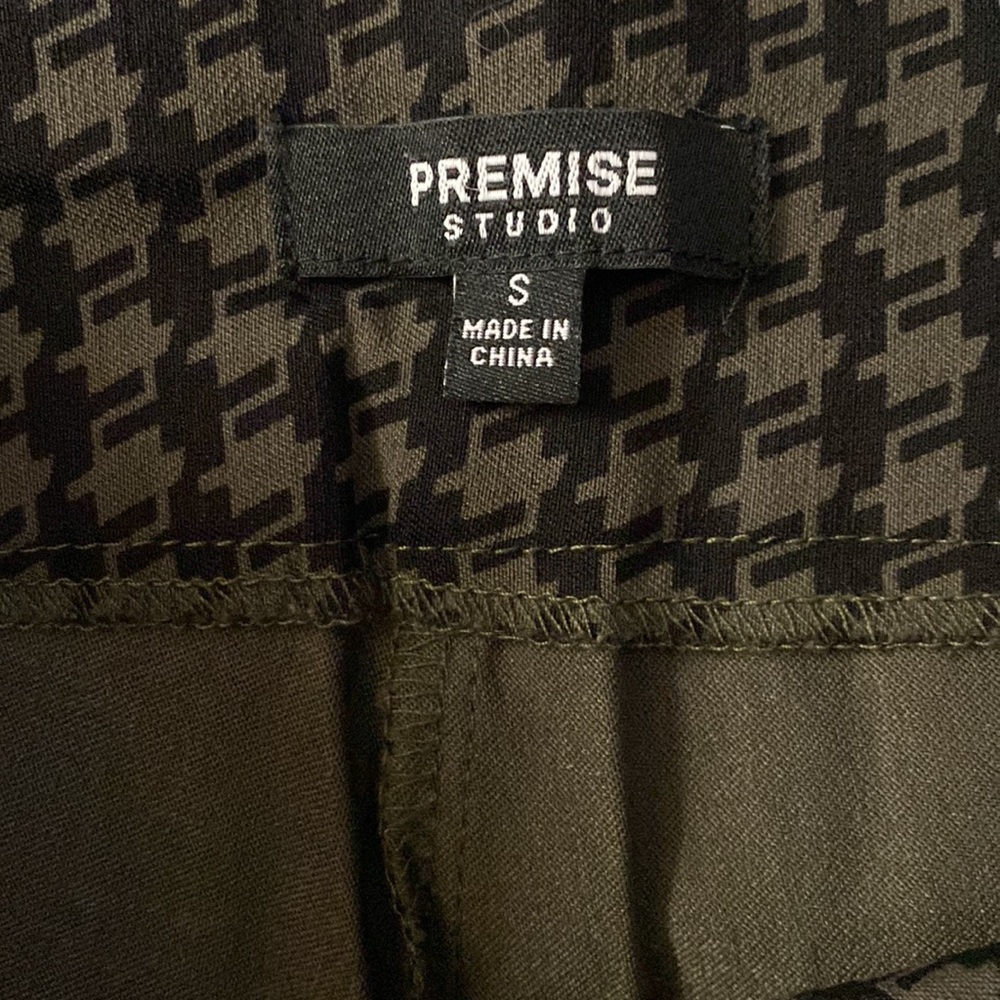 Patterned pants - Picture 3 of 3